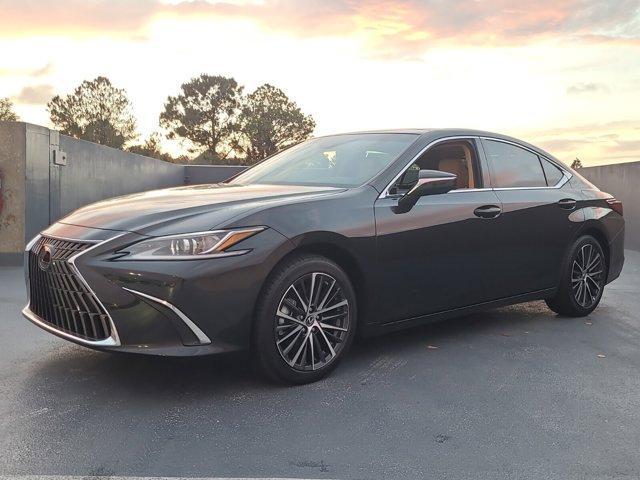 new 2025 Lexus ES 350 car, priced at $49,645