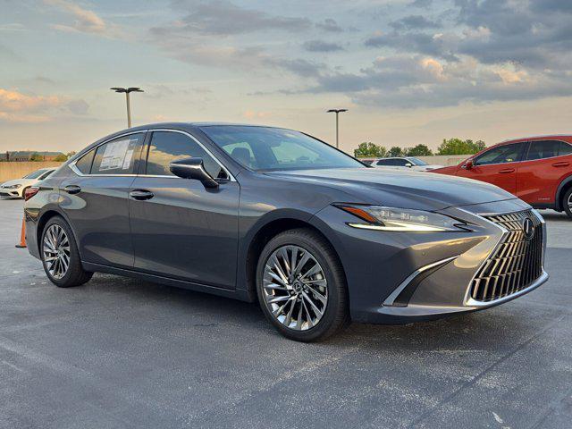 new 2025 Lexus ES 350 car, priced at $56,625