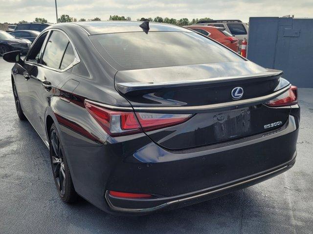 used 2022 Lexus ES 300h car, priced at $36,754