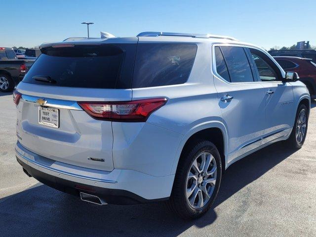 used 2018 Chevrolet Traverse car, priced at $22,160