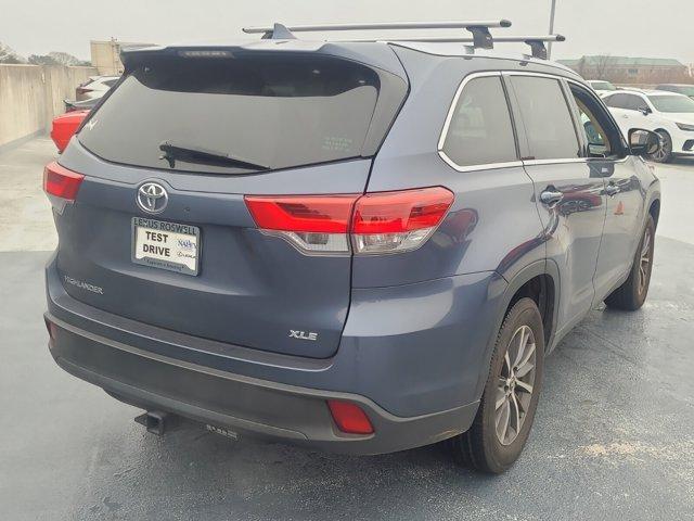 used 2018 Toyota Highlander car, priced at $25,922