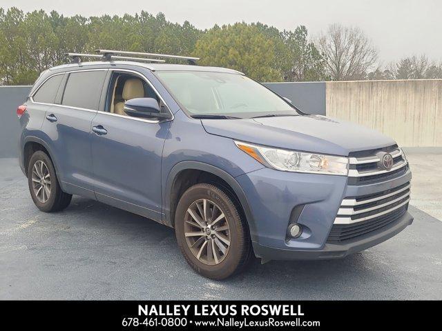 used 2018 Toyota Highlander car, priced at $25,922