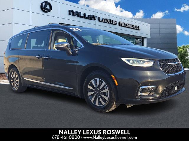 used 2021 Chrysler Pacifica Hybrid car, priced at $21,899