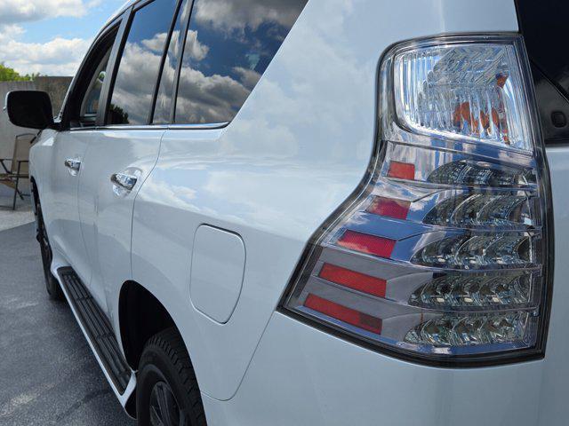 used 2020 Lexus GX 460 car, priced at $35,811