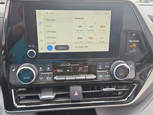 used 2023 Toyota Highlander car, priced at $37,148