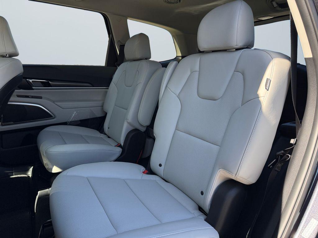 new 2025 Kia Telluride car, priced at $41,395