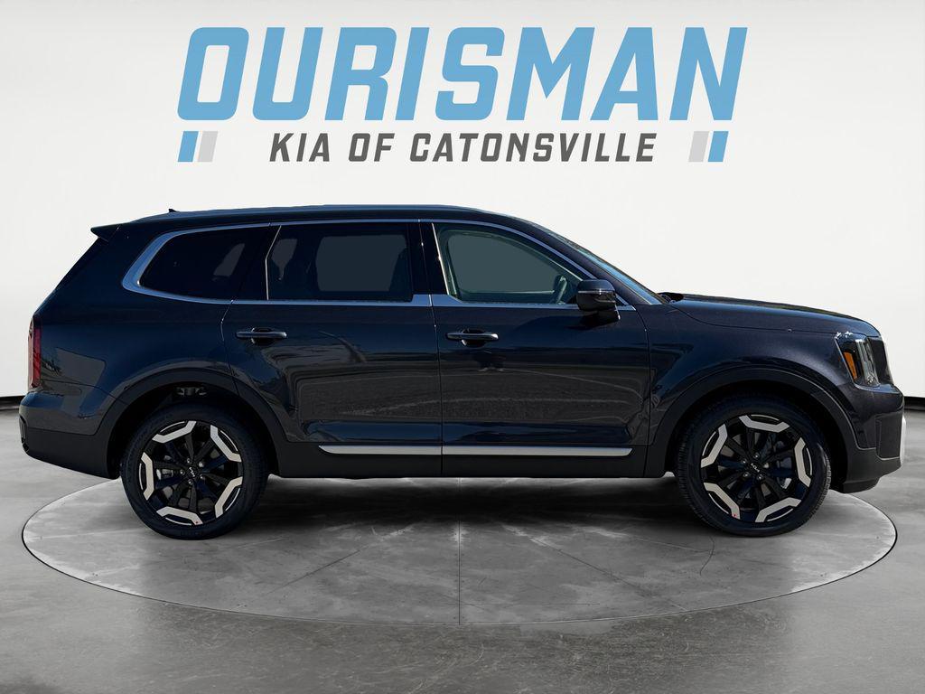 new 2025 Kia Telluride car, priced at $41,395