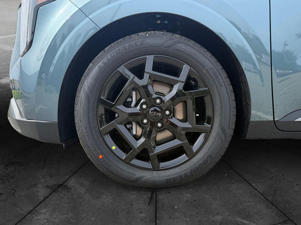 new 2026 Kia Carnival car, priced at $53,630