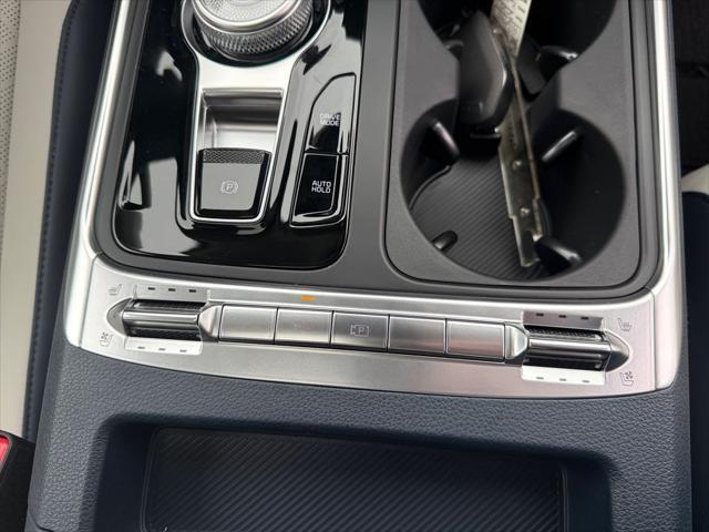 new 2025 Kia Carnival Hybrid car, priced at $47,688