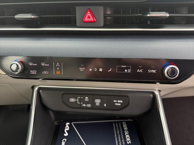 new 2025 Kia Carnival Hybrid car, priced at $47,688