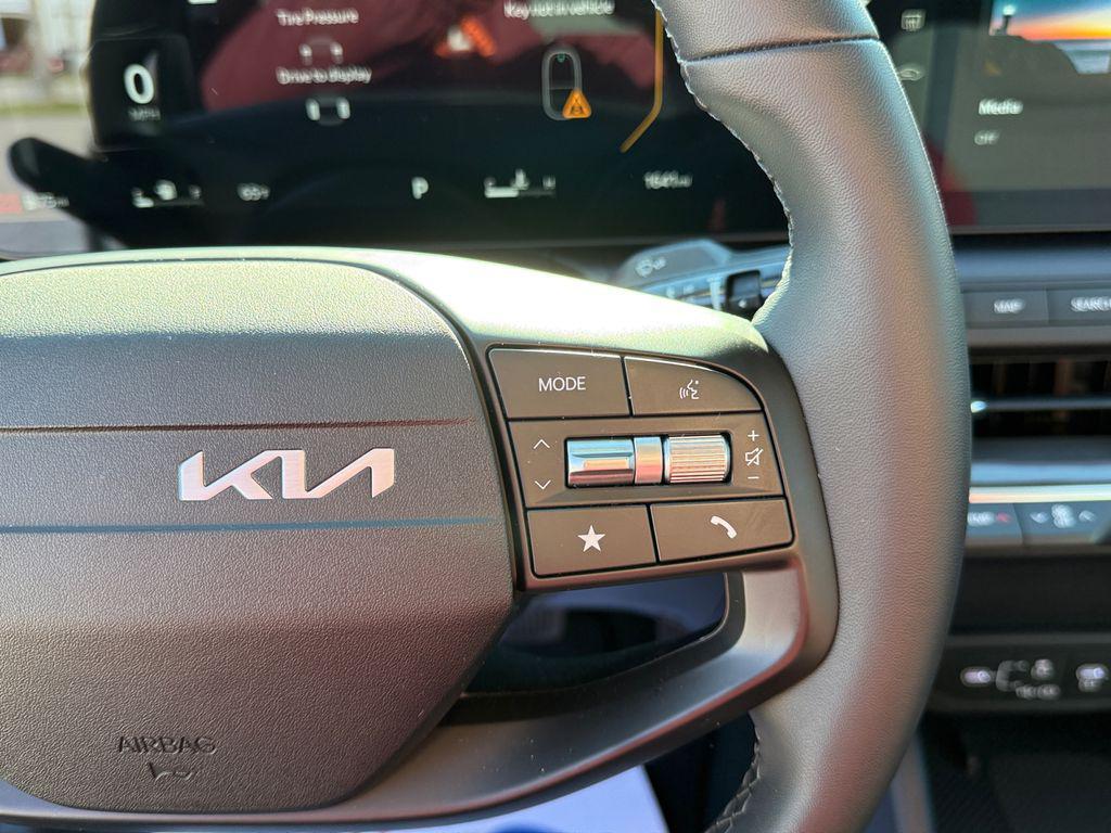 new 2025 Kia K4 car, priced at $24,286