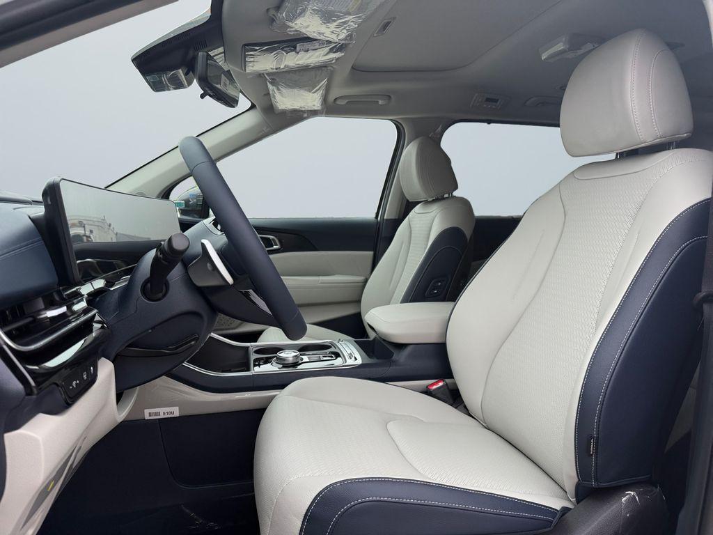 new 2026 Kia Carnival car, priced at $51,154