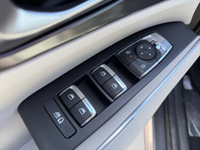 new 2025 Kia Sorento car, priced at $36,317
