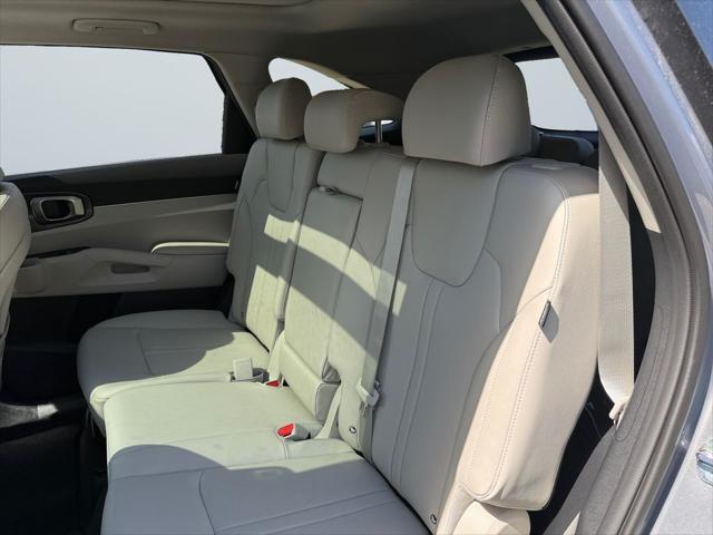 new 2025 Kia Sorento car, priced at $36,317