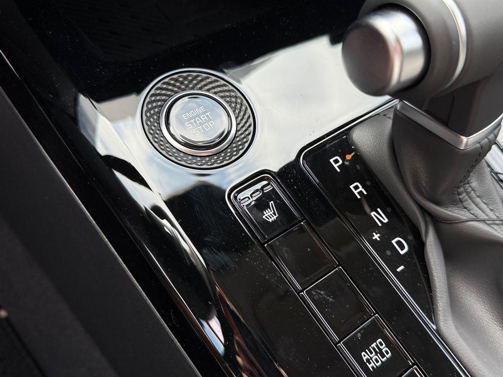 new 2025 Kia Niro car, priced at $32,693