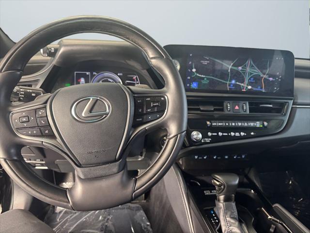 used 2023 Lexus ES 300h car, priced at $40,000