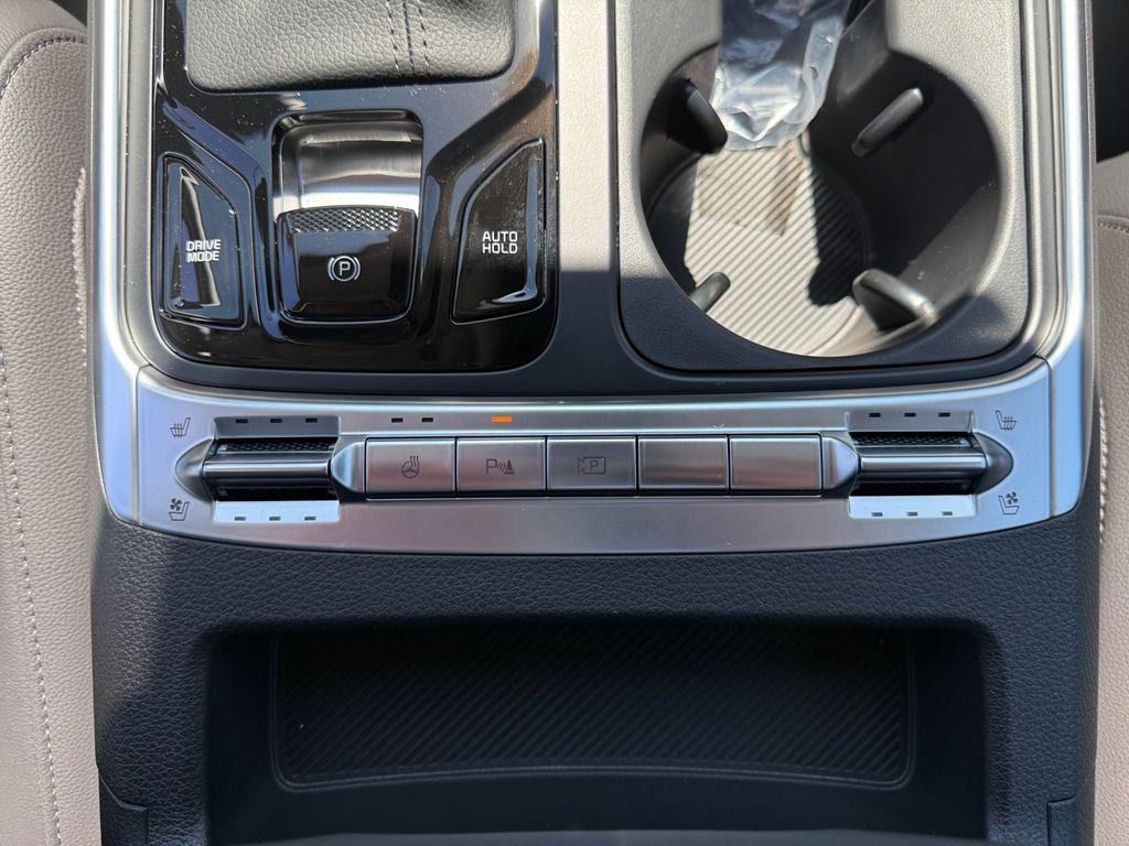 new 2026 Kia Carnival car, priced at $50,692