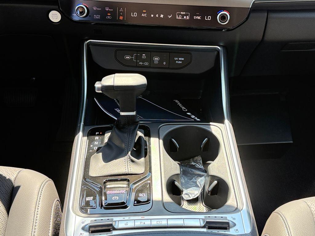 new 2026 Kia Carnival car, priced at $50,692