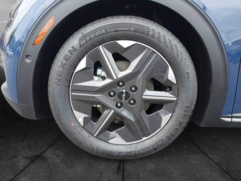 new 2025 Kia EV6 car, priced at $41,500
