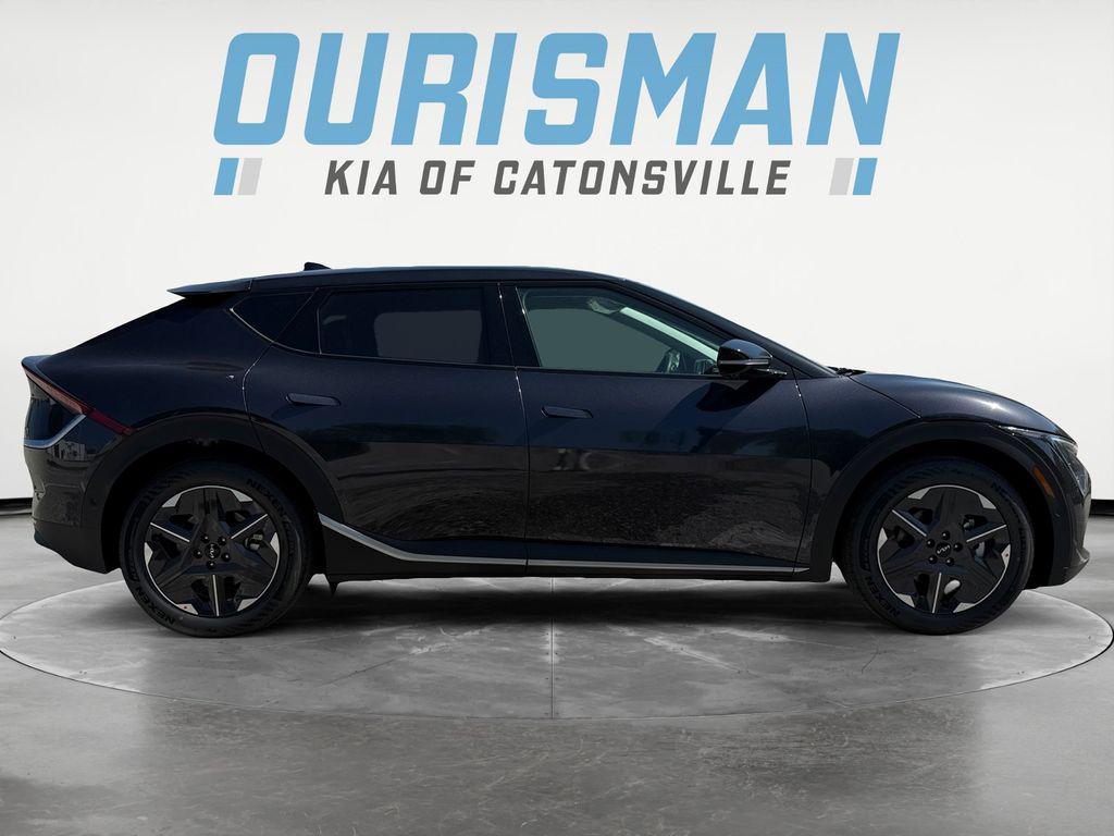 new 2025 Kia EV6 car, priced at $41,500