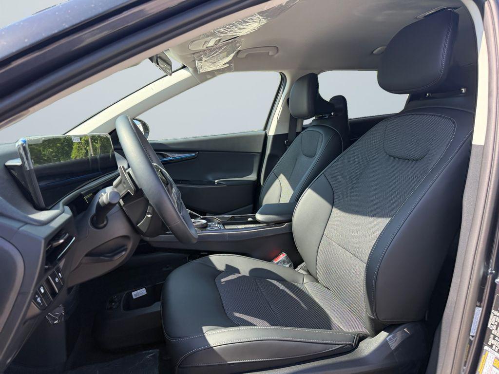 new 2025 Kia EV6 car, priced at $41,500