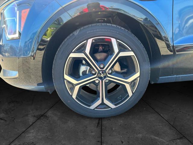 new 2025 Kia Niro car, priced at $40,762