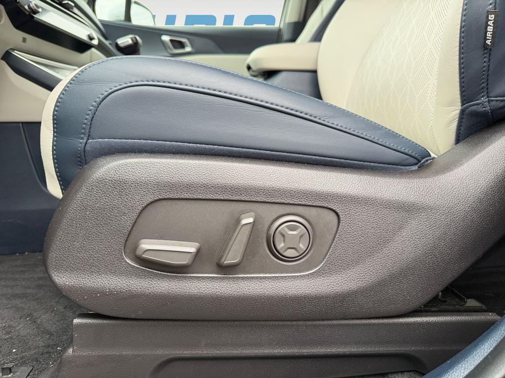 used 2025 Kia Carnival car, priced at $37,000