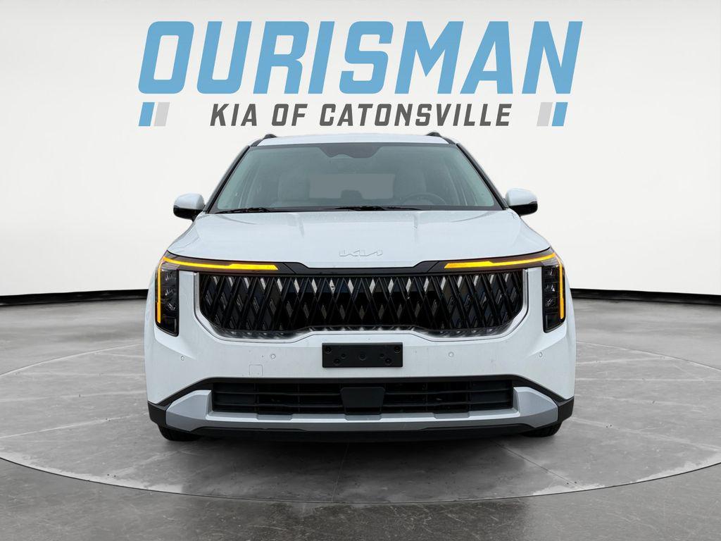 used 2025 Kia Carnival car, priced at $37,000