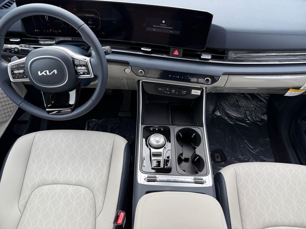 new 2026 Kia Carnival Hybrid car, priced at $47,921
