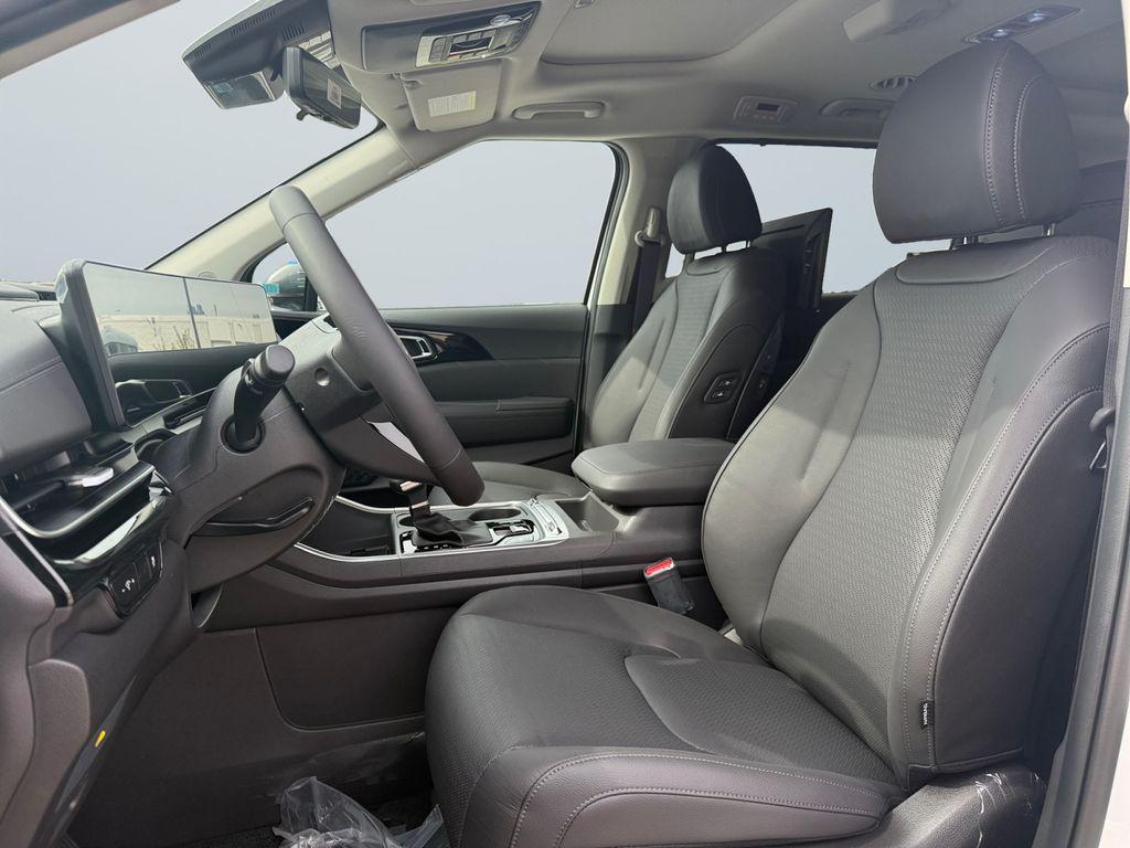 new 2026 Kia Carnival car, priced at $54,163