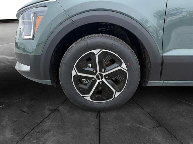new 2025 Kia Niro car, priced at $30,106