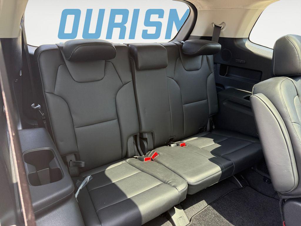 used 2025 Kia Telluride car, priced at $47,700
