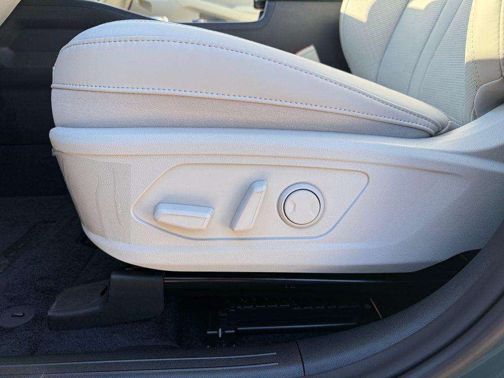 new 2026 Kia Sorento Plug-In Hybrid car, priced at $49,891