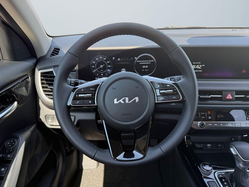 new 2026 Kia Seltos car, priced at $30,115