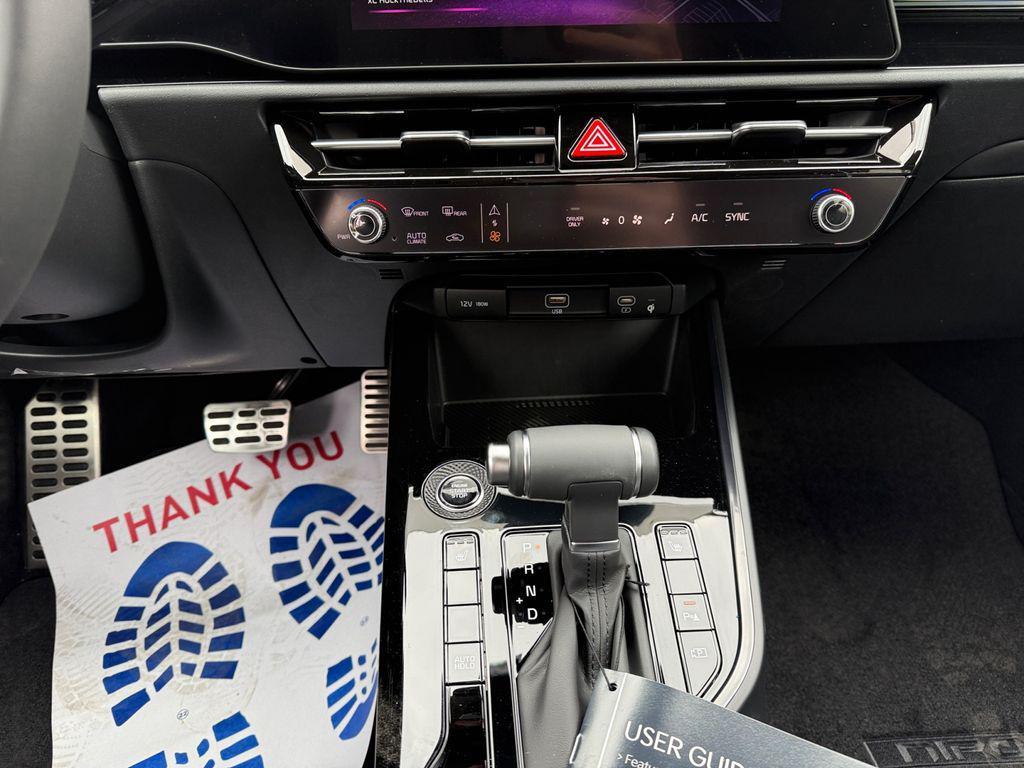 new 2025 Kia Niro car, priced at $32,741
