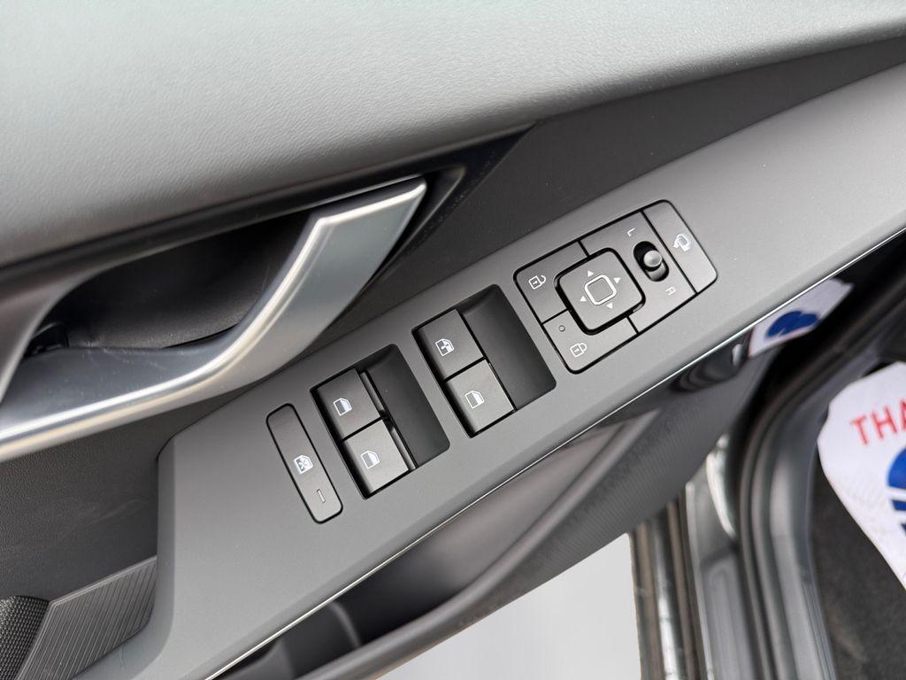 new 2025 Kia Niro car, priced at $32,741