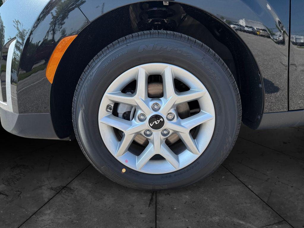new 2025 Kia Soul car, priced at $18,500