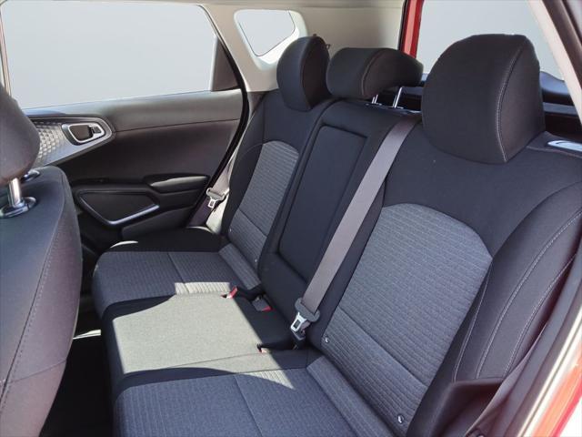 new 2025 Kia Soul car, priced at $25,306