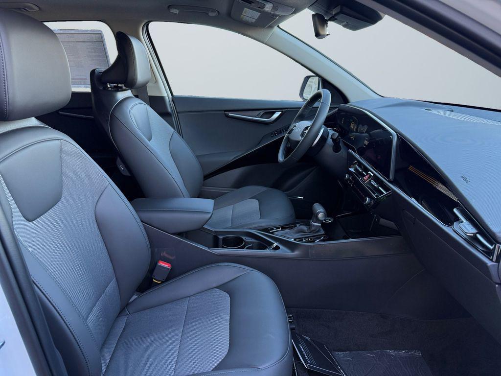 new 2026 Kia Niro car, priced at $33,658
