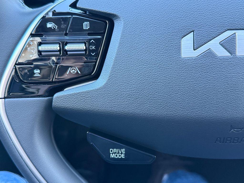 new 2026 Kia Niro car, priced at $33,658