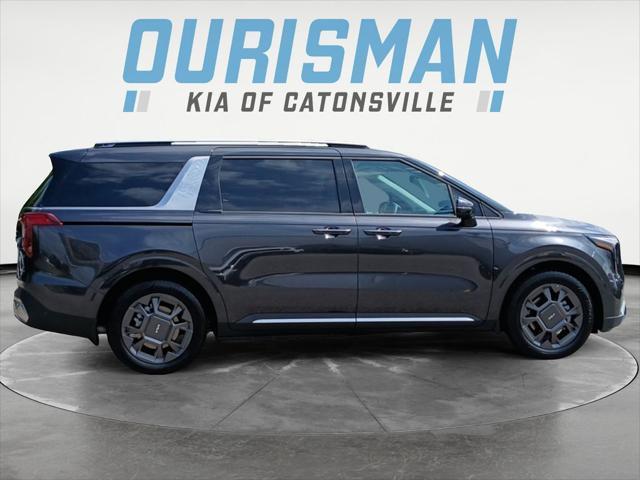 used 2025 Kia Carnival Hybrid car, priced at $47,000