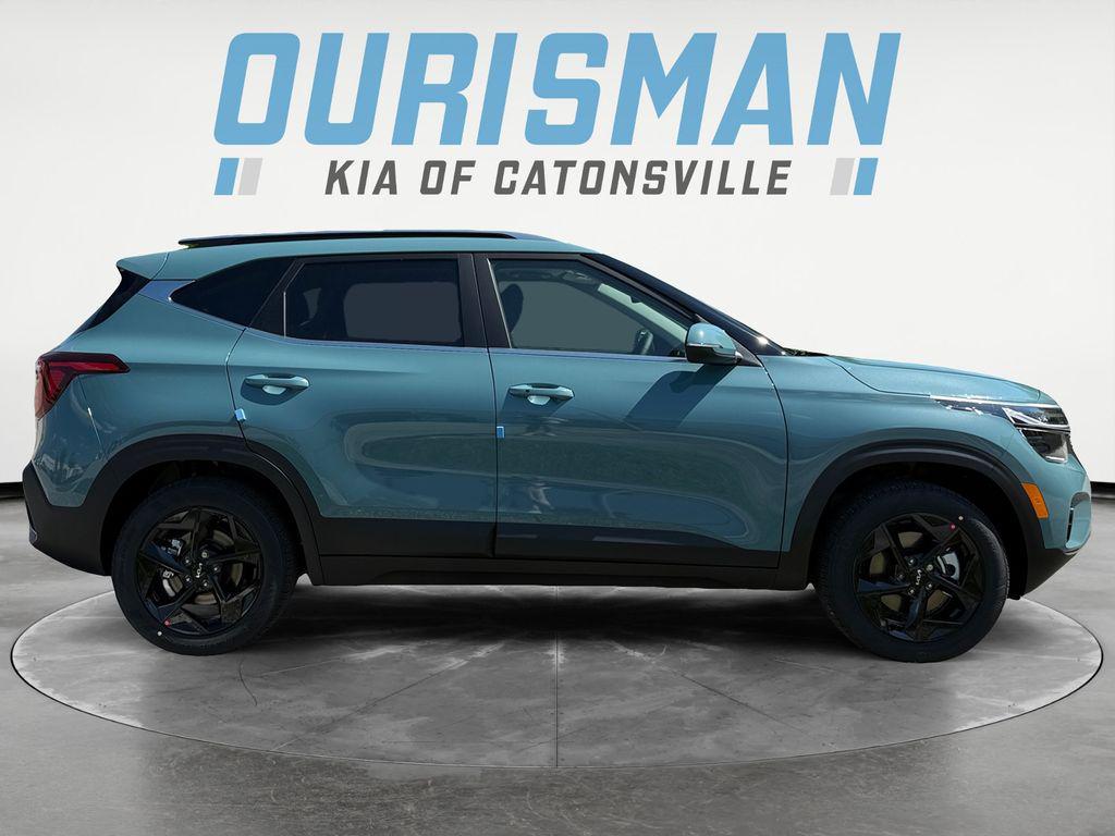 new 2026 Kia Seltos car, priced at $29,986