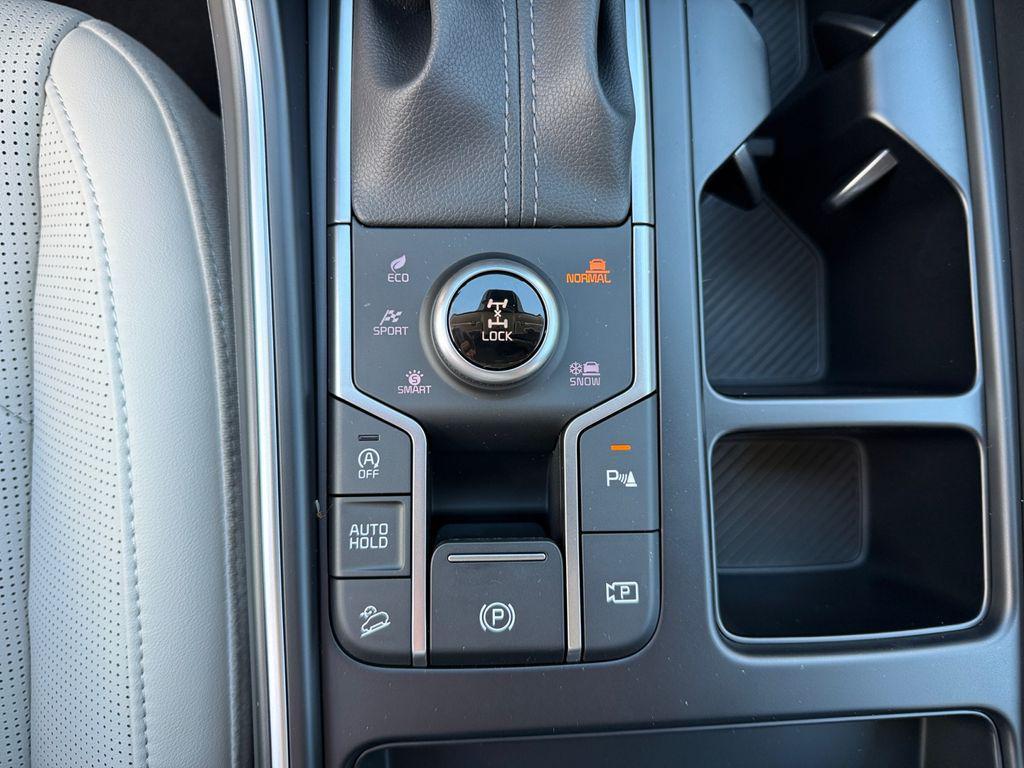 new 2025 Kia Sorento car, priced at $33,000