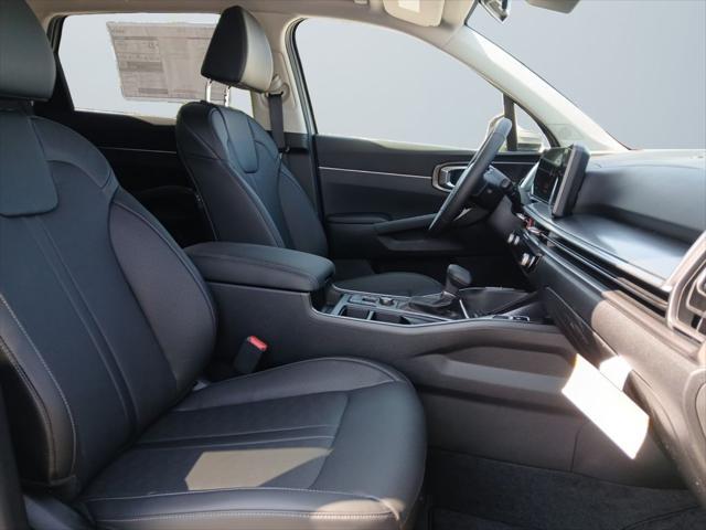 new 2025 Kia Sorento car, priced at $40,171