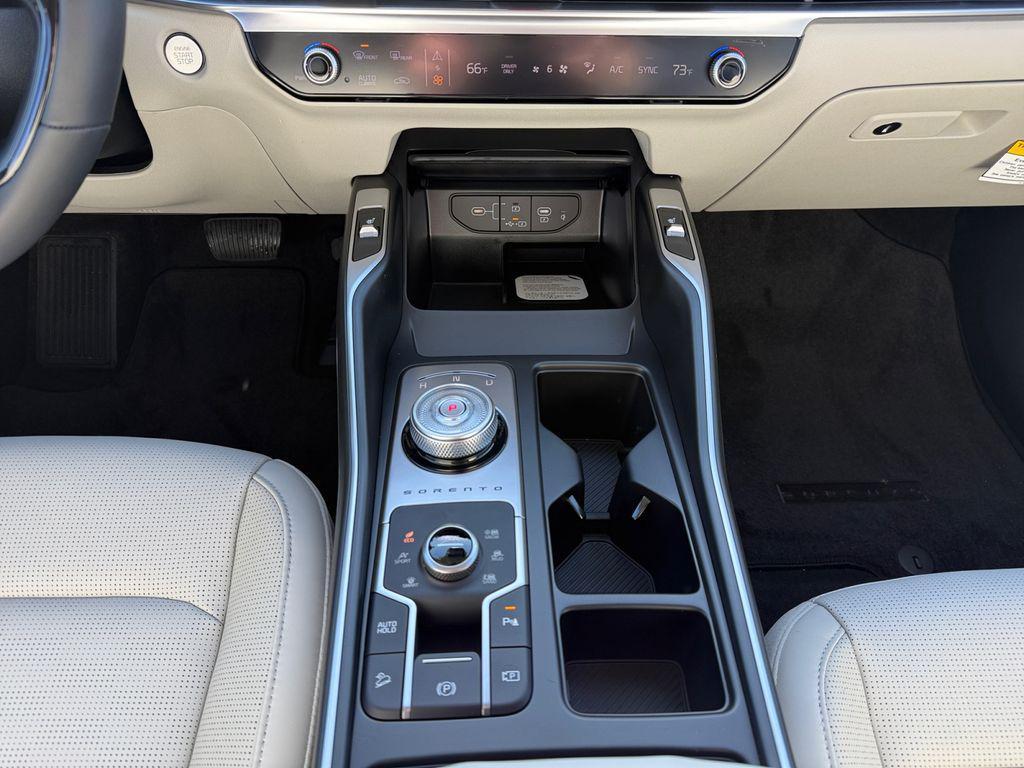 new 2026 Kia Sorento Hybrid car, priced at $40,862