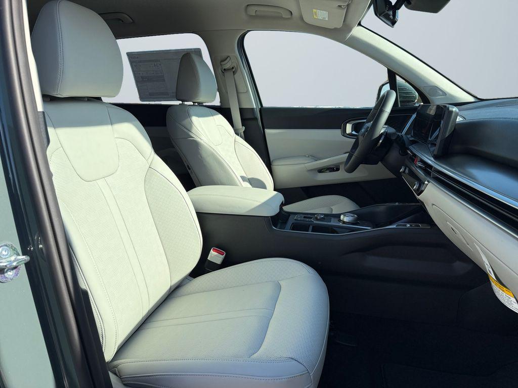 new 2026 Kia Sorento Hybrid car, priced at $40,862