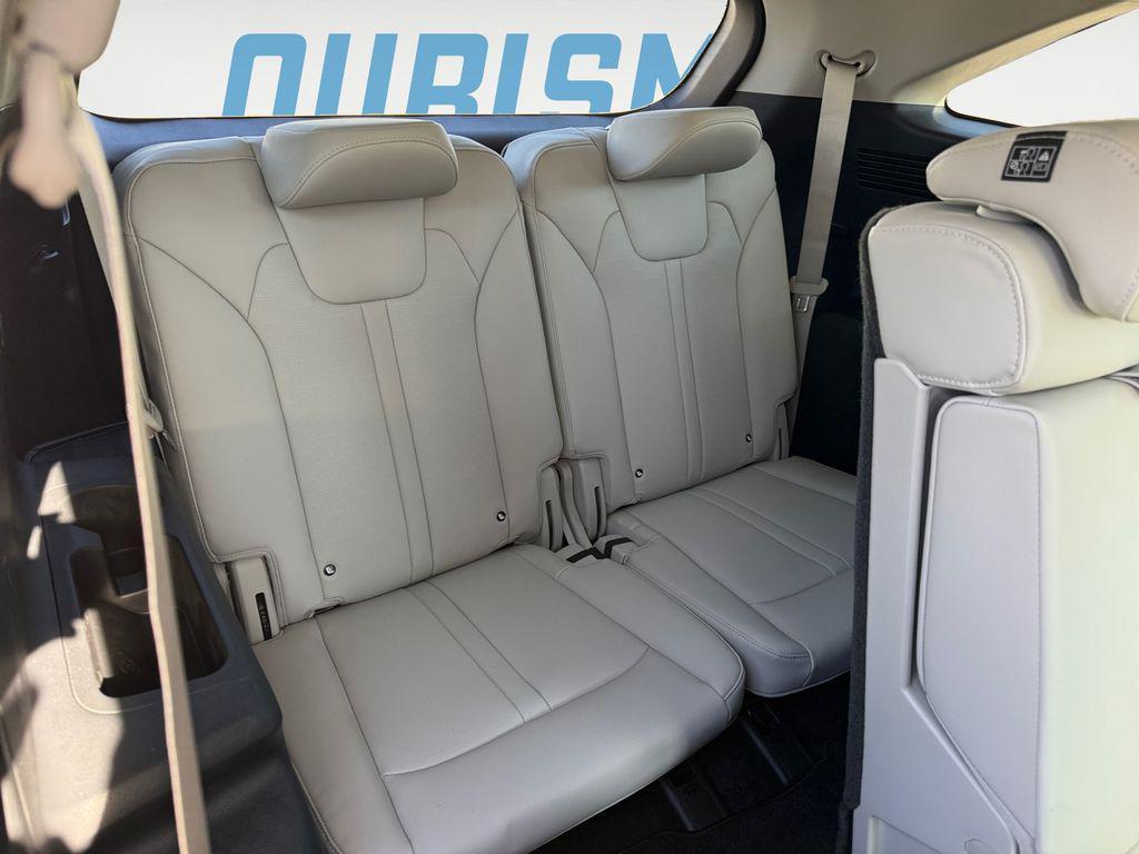 new 2026 Kia Sorento Hybrid car, priced at $40,862