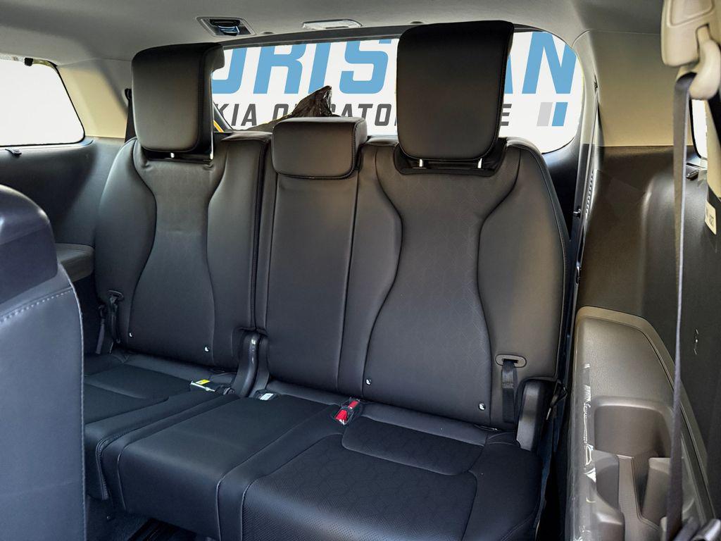 new 2026 Kia Carnival Hybrid car, priced at $47,875