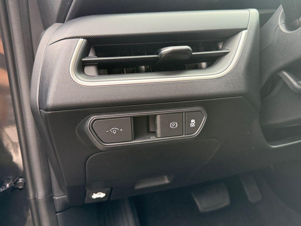 new 2025 Kia K4 car, priced at $23,525