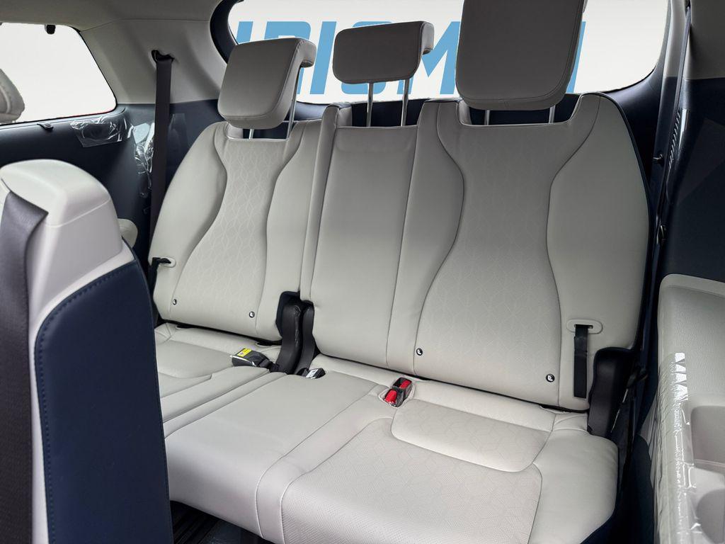 new 2026 Kia Carnival Hybrid car, priced at $48,871